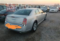 کرایسلەر 300